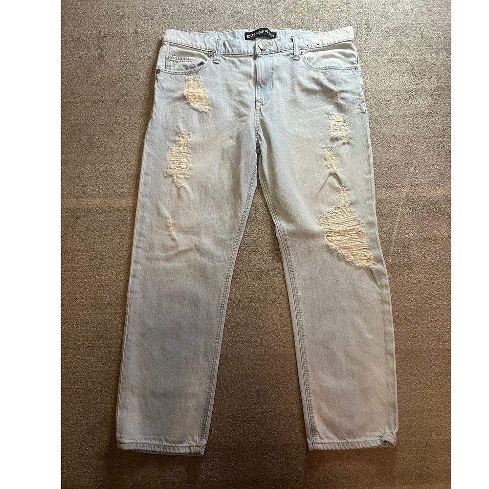 Express Jeans Womens 10 Boyfriend Light Wash Distressed Destroyed Denim Cotton